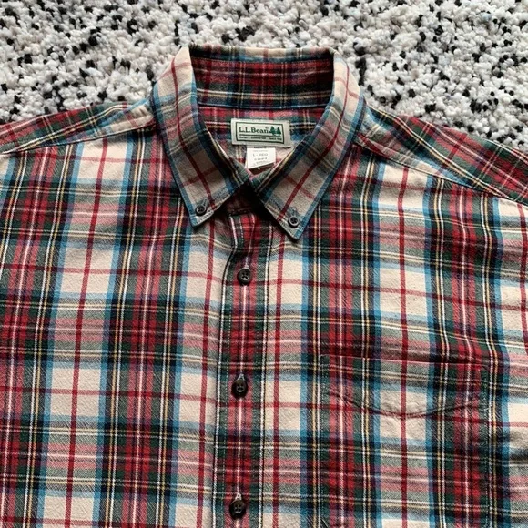 L.L. Bean Men’s Red White Green Plaid Long Sleeve Button Down Shirt Large - REG - Picture 7 of 12